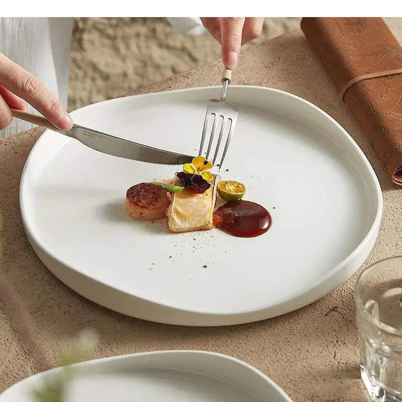 Elegant Ceramic Dinner Plate - Irregular Design for Modern Dining