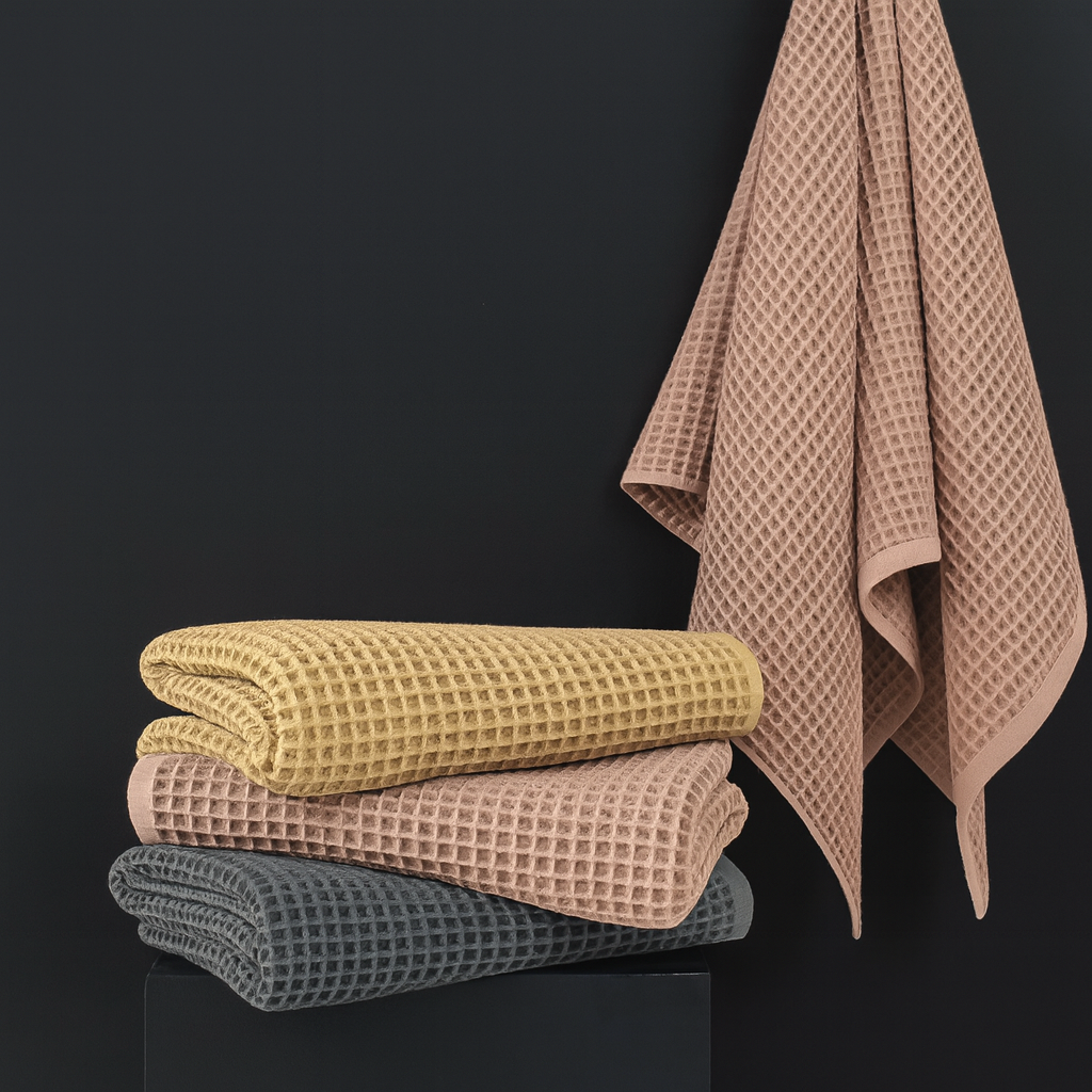 Luxurious 100% Cotton Waffle Bath Towel - Extra Large & Absorbent