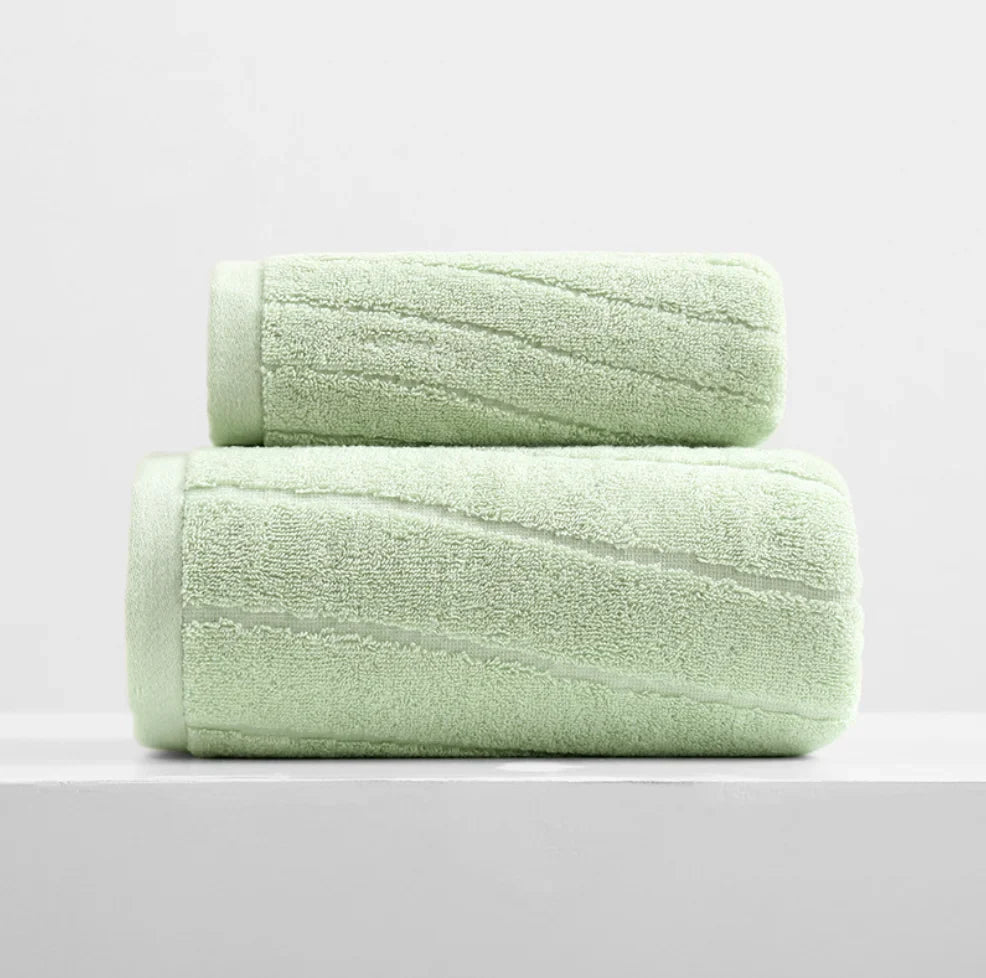 Luxurious 100% Cotton Towel Set - Unmatched Absorbency & Elegance