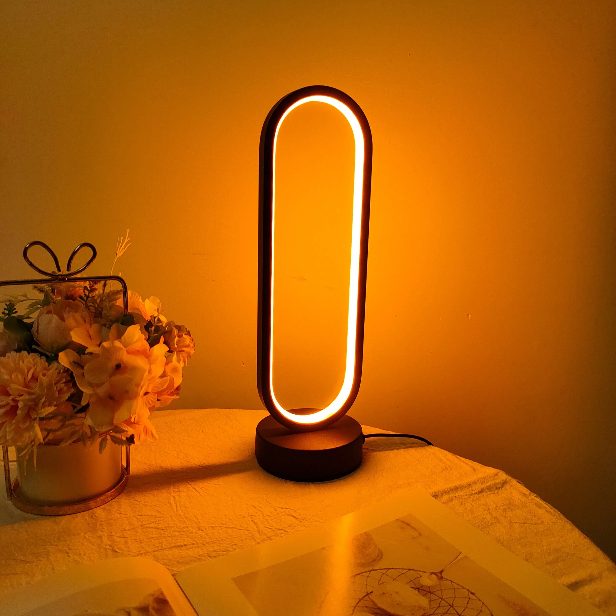 Elegant LED Ring Lamp with Three-Color Dimming