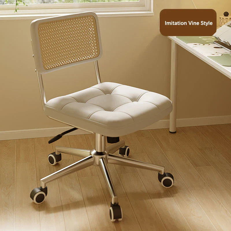 Elegant Retro Office Chair with Swivel and Rocking Function